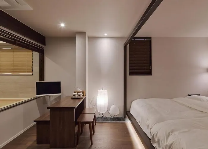 Whalero Gimpo Airport Guest house