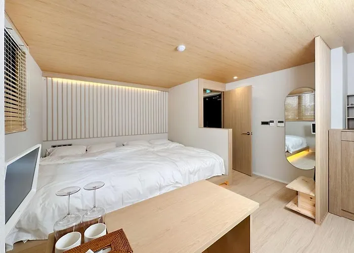 Guest house Whalero Gimpo Airport