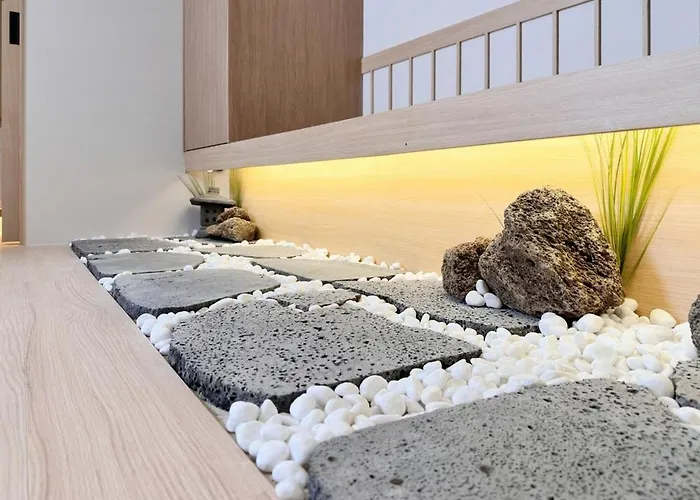 Whalero Gimpo Airport Guest house