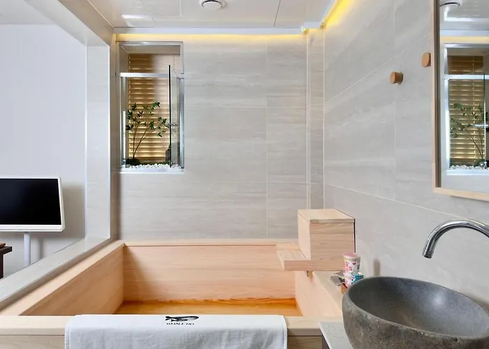 Guest house Whalero Gimpo Airport 4*