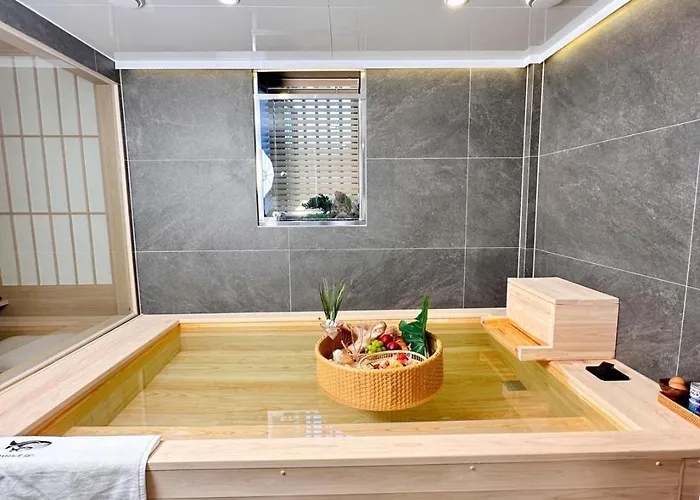 Whalero Gimpo Airport Guest house
