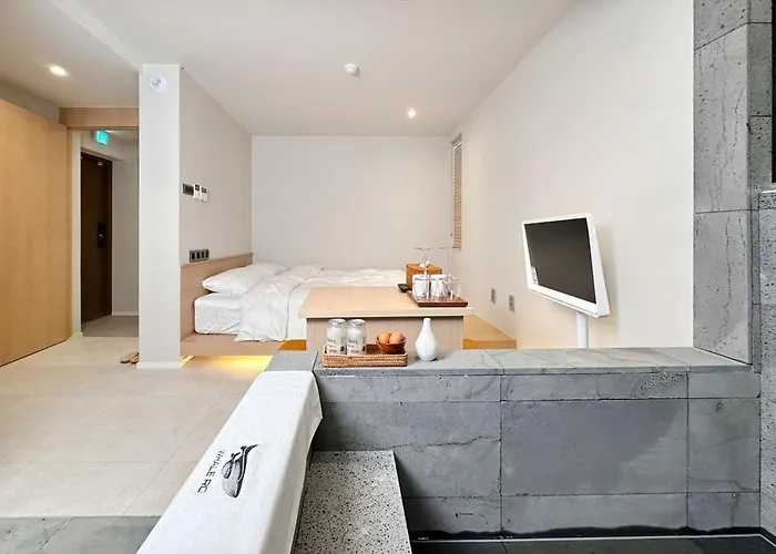 Whalero Gimpo Airport Guest house