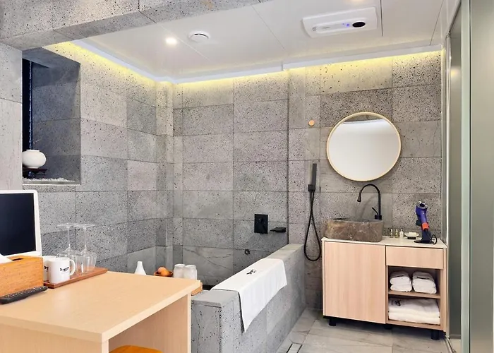 Whalero Gimpo Airport Guest house Seoul